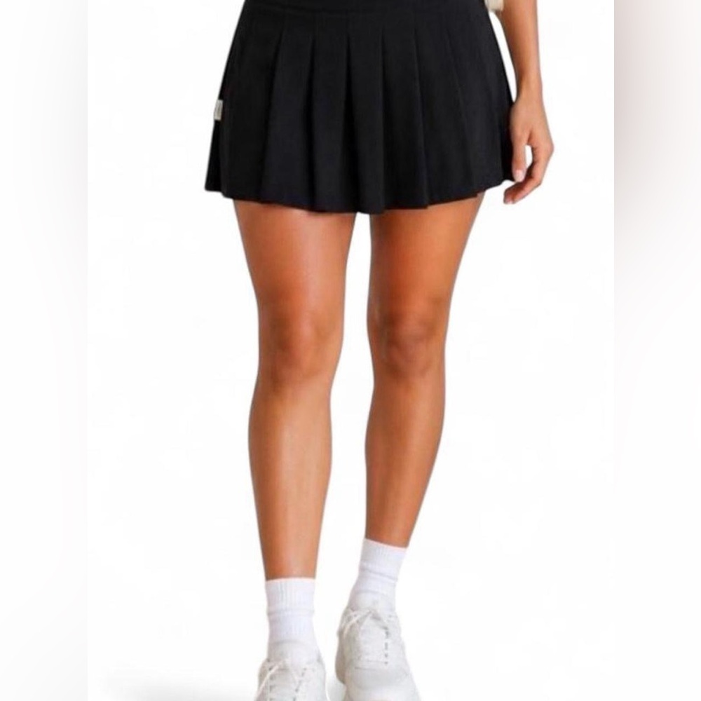 Vuori Black Pleated Tennis Skirt Size Small